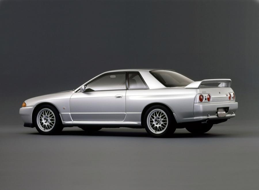  Nissan Skyline GT-R V-Spec BNR32 1993 года  (фото 2 из 2)